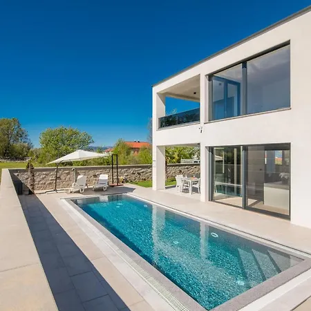 Luxury Weiss - - Heated Pool - Floor Heating In Winter - Osmosis System In Kitchen Villa Malinska