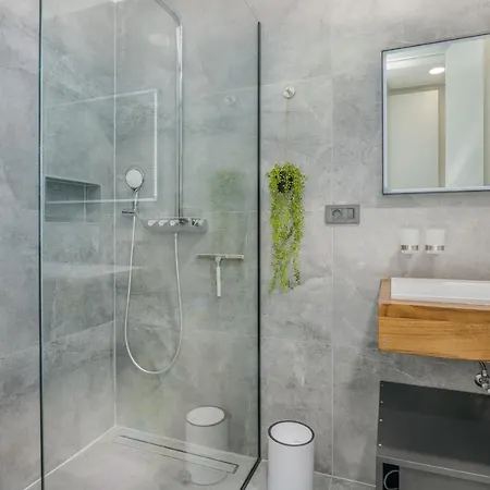 Villa Luxury Weiss - - Heated Pool - Floor Heating In Winter - Osmosis System In Kitchen *
