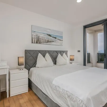 Luxury Weiss - - Heated Pool - Floor Heating In Winter - Osmosis System In Kitchen *