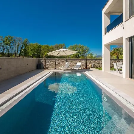 Villa Luxury Weiss - - Heated Pool - Floor Heating In Winter - Osmosis System In Kitchen *