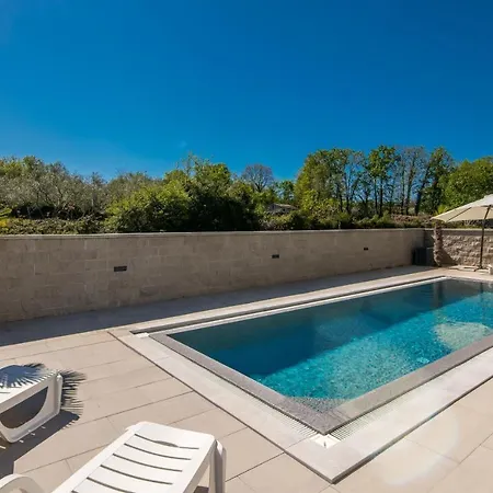 Villa Luxury Weiss - - Heated Pool - Floor Heating In Winter - Osmosis System In Kitchen *