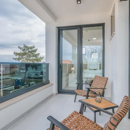 Luxury Weiss - - Heated Pool - Floor Heating In Winter - Osmosis System In Kitchen *