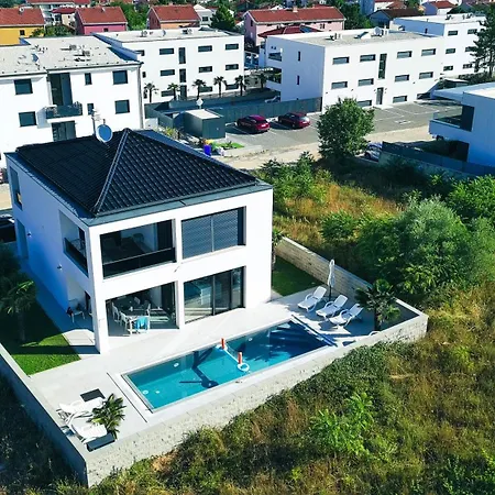 Weiss Heated Pool - Osmosis System Villa *