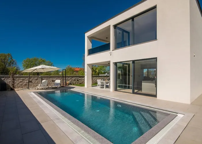 Villa Weiss Heated Pool - Osmosis System