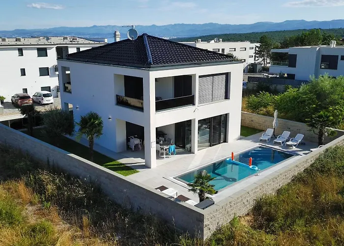 Weiss Heated Pool - Osmosis System Villa Malinska